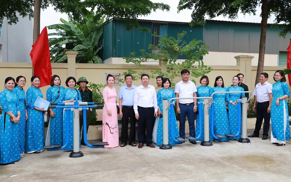Hội LHPN huyện Mê Linh: Xây dựng văn hóa ứng xử- điểm tựa cho sự phát triển bền vững của cộng đồng - ảnh 1