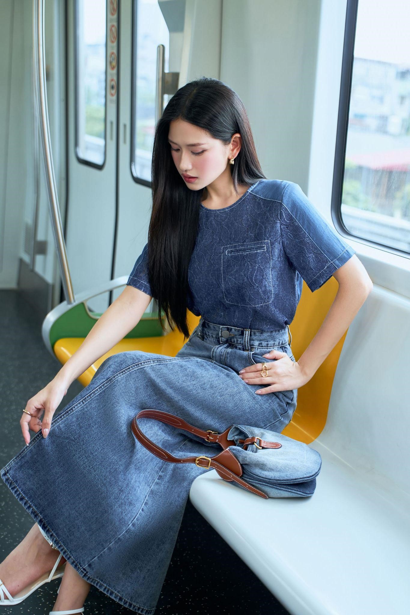 Làn gió mới từ denim trong dòng thời trang công sở hiện đại - ảnh 3