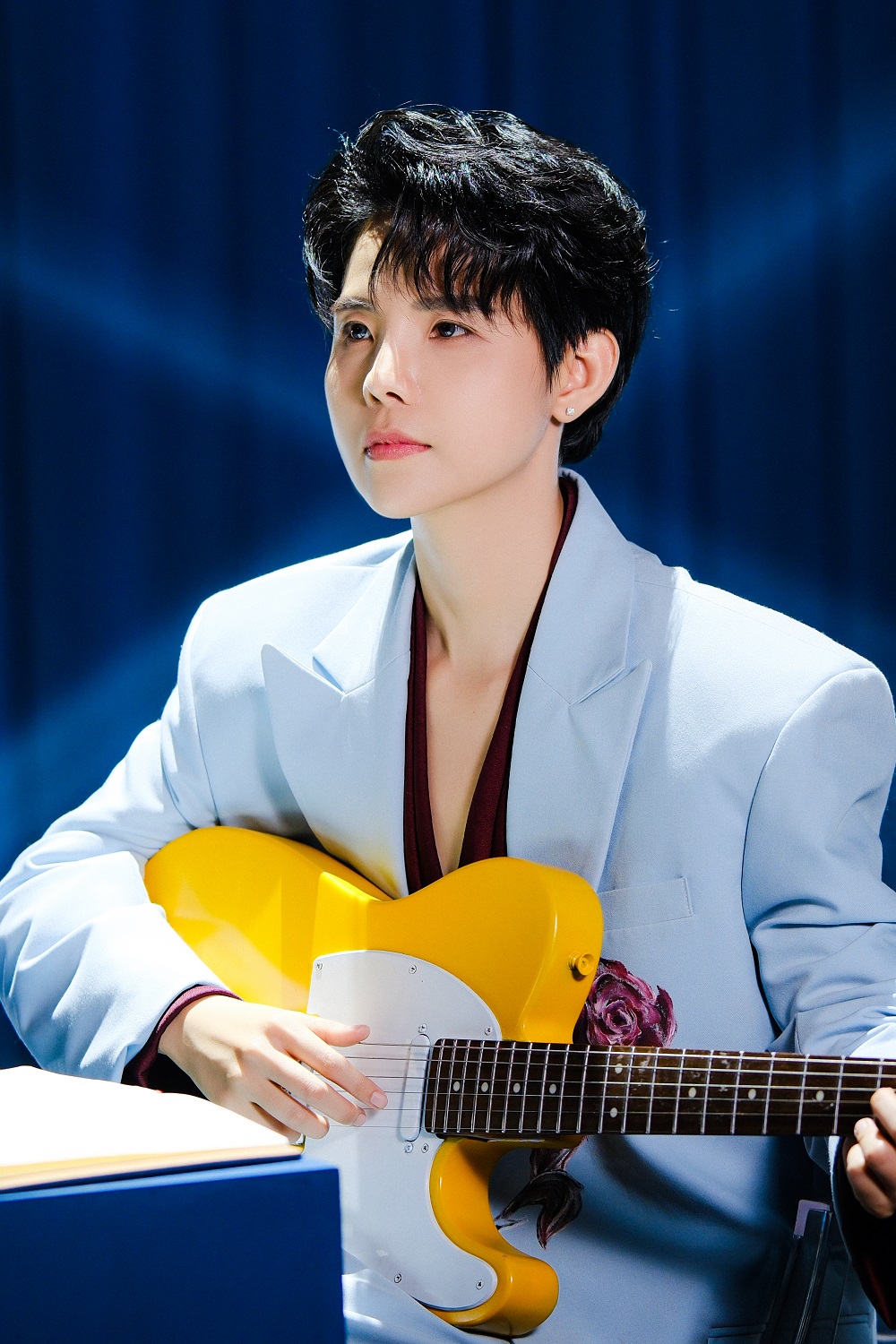 Vũ Cát Tường kể câu chuyện tình cảm gia đình đầy xúc động trong MV Bên Nhau Mình Là Nhà - ảnh 1
