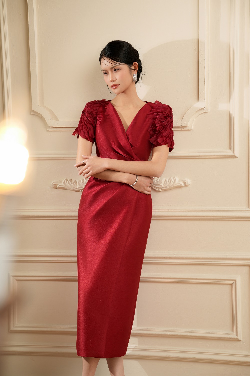 Xao xuyến với những thiết kế dạ hội đậm chất điện ảnh, tôn vinh khí chất nữ quyền - ảnh 5