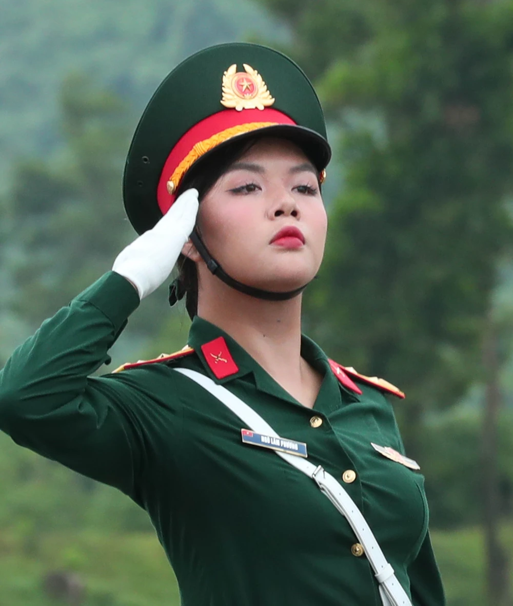 Hình ảnh khối nữ hợp luyện chuẩn bị Lễ diễu binh, diễu hành Kỷ niệm 80 năm Quốc khánh - ảnh 5