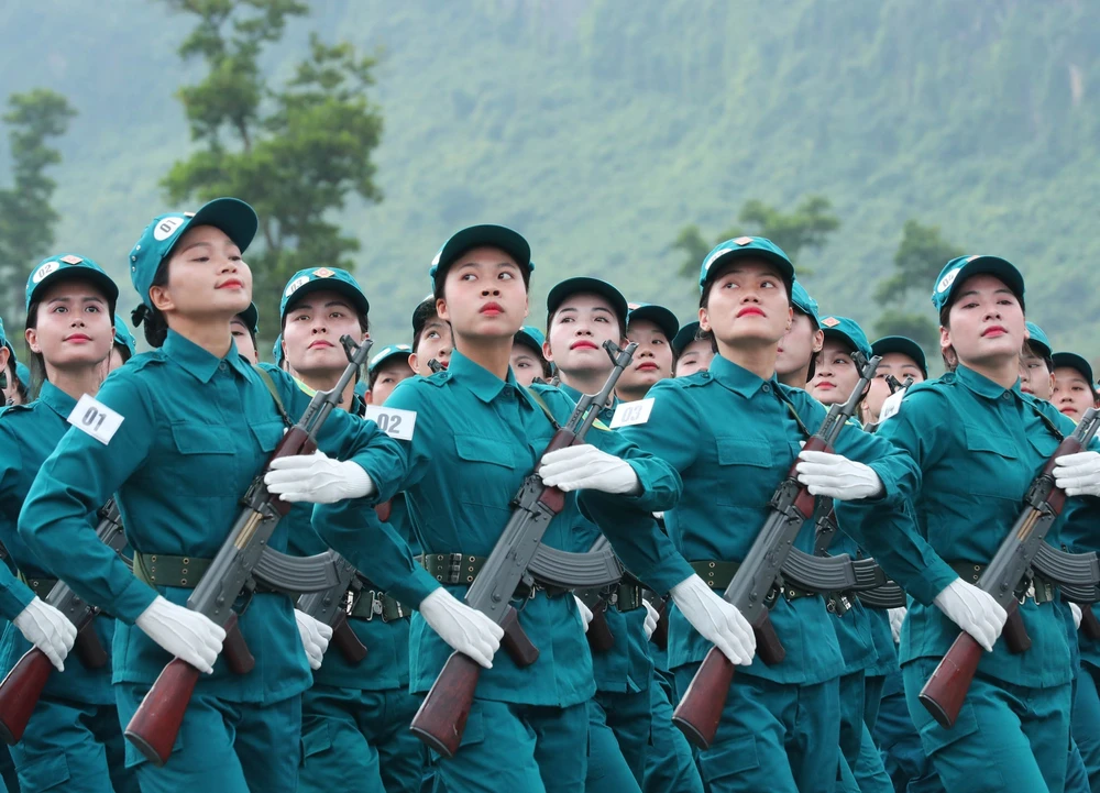 Hình ảnh khối nữ hợp luyện chuẩn bị Lễ diễu binh, diễu hành Kỷ niệm 80 năm Quốc khánh - ảnh 3