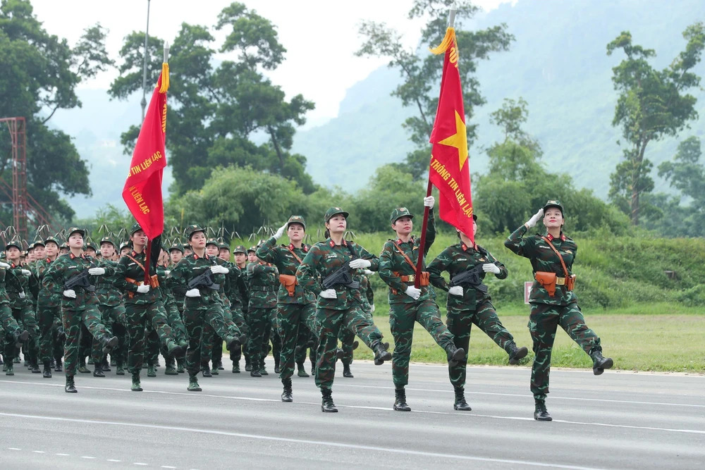 Hình ảnh khối nữ hợp luyện chuẩn bị Lễ diễu binh, diễu hành Kỷ niệm 80 năm Quốc khánh - ảnh 7