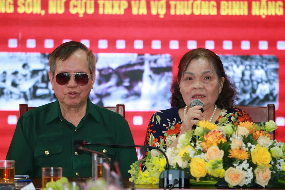 Chuyện tình thời hoa lửa cao đẹp, vượt thời gian của vợ chồng người thương binh mù - ảnh 2