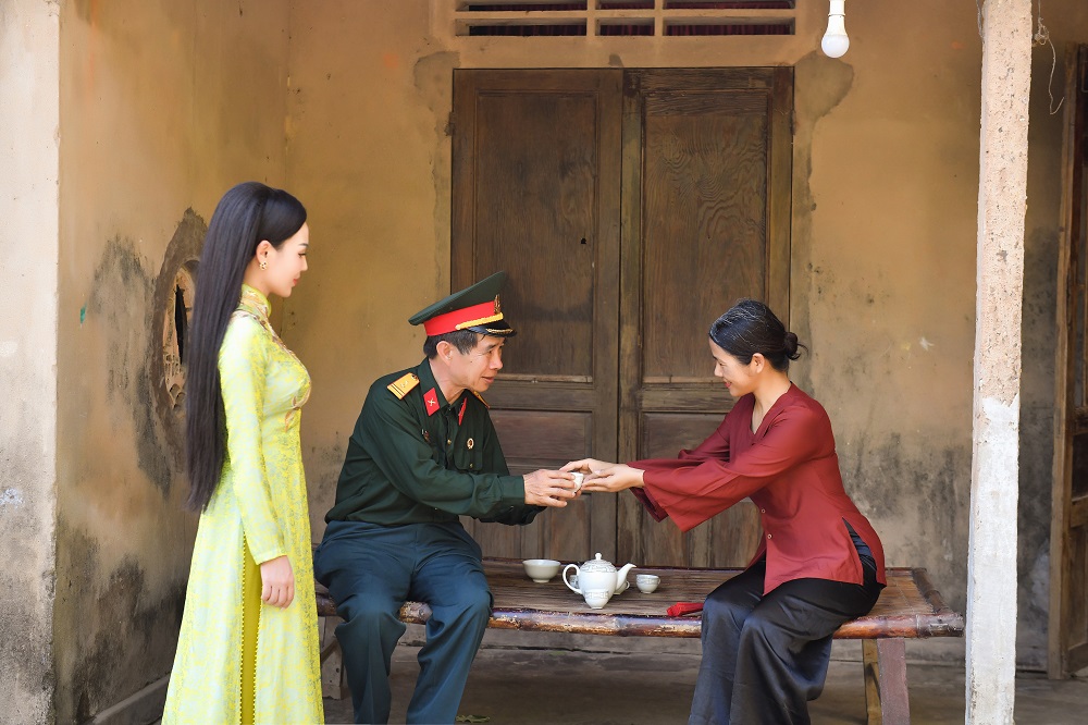 Sao Mai Khánh Ly tri ân các anh hùng liệt sĩ với MV “Còn mãi với non sông” - ảnh 4