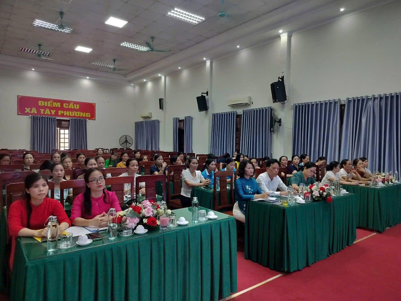 Hội LHPN xã Tây Phương tiếp tục đẩy mạnh nâng cao nhận thức về mô hình chính quyền hai cấp - ảnh 1