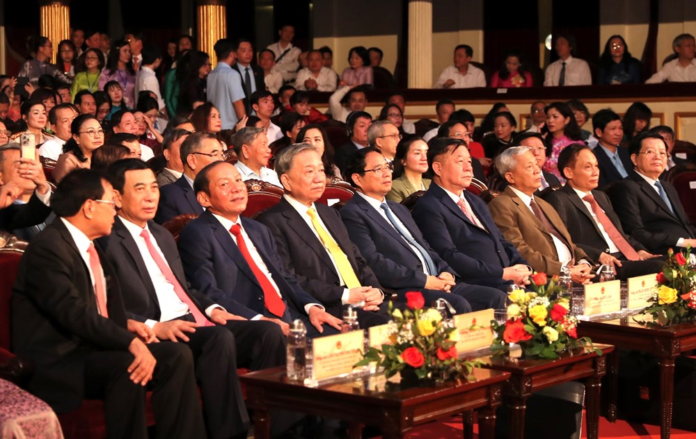 Tổng Bí thư Tô Lâm giao 10 nhiệm vụ quan trọng cho Ngành Văn hóa - ảnh 2