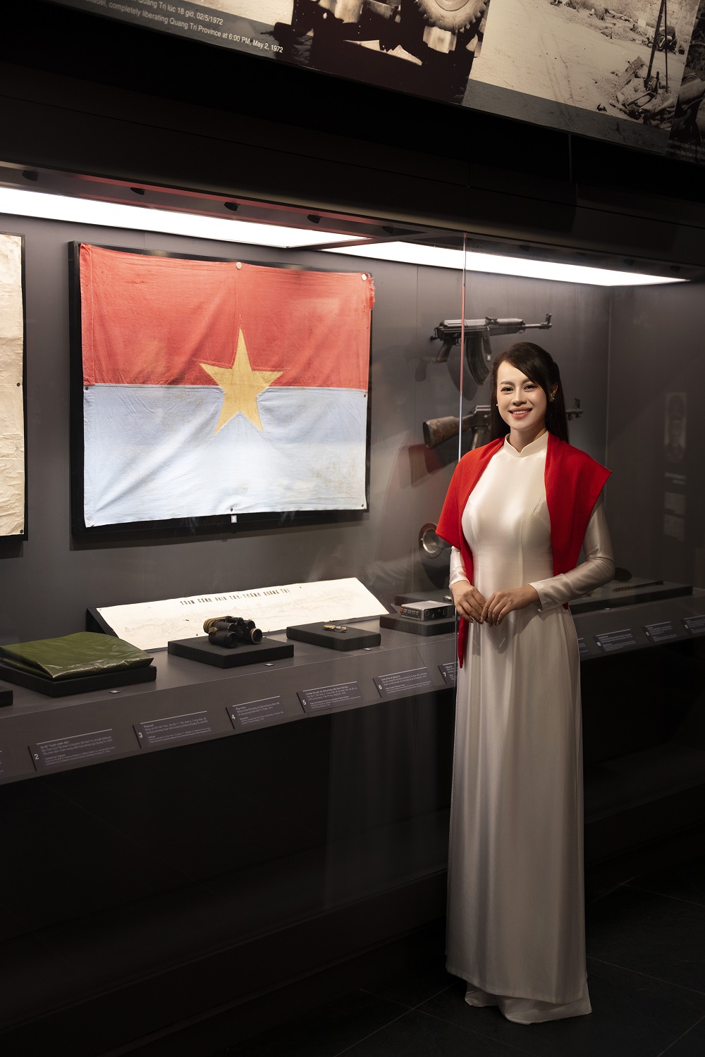 Những hình ảnh diễu binh mãn nhãn trong MV “Chung nhịp tự hào” của Huyền Anh Yoko - ảnh 3
