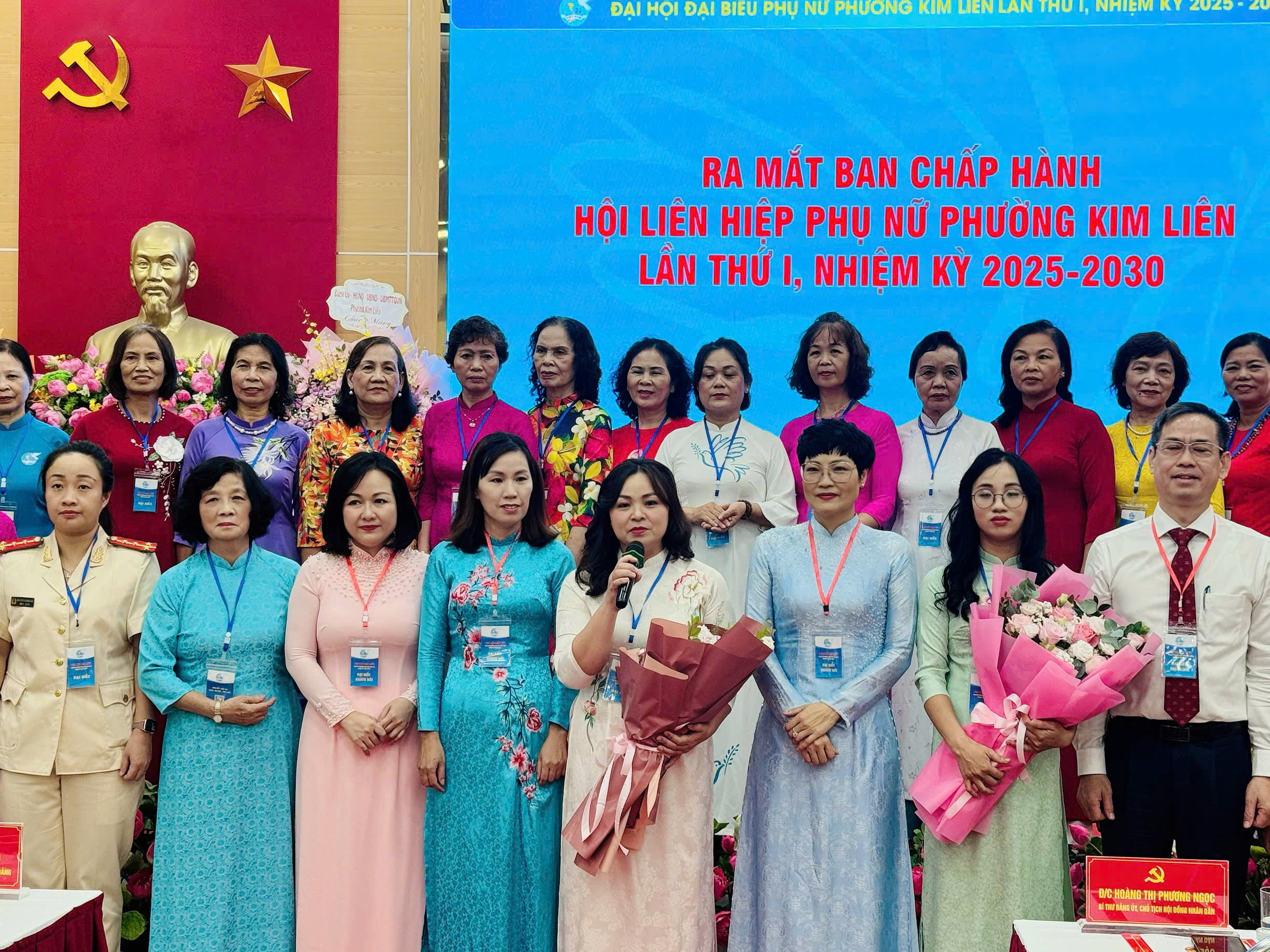 Hội PN phường Kim Liên phấn đấu hỗ trợ phụ nữ phát triển toàn diện đáp ứng yêu cầu kỷ nguyên mới - ảnh 8