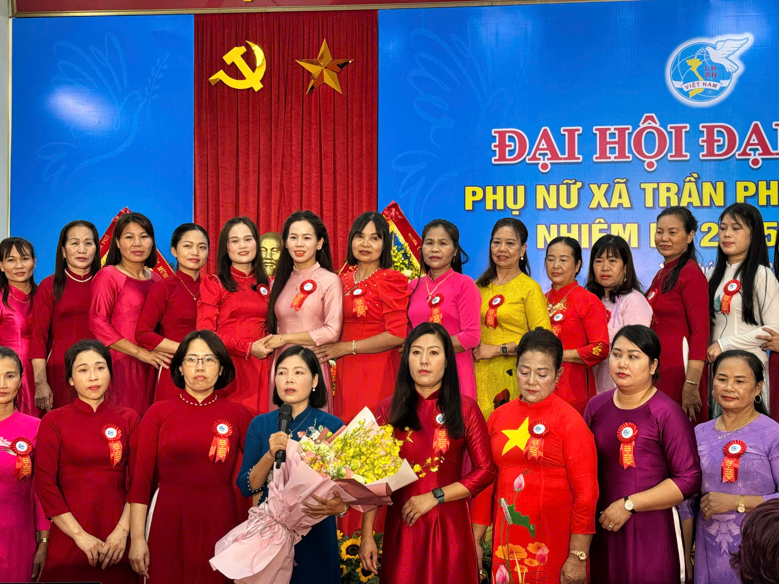 Phụ nữ xã Trần Phú- hạt nhân xây dựng xã thông minh, văn minh và giàu đẹp - ảnh 10