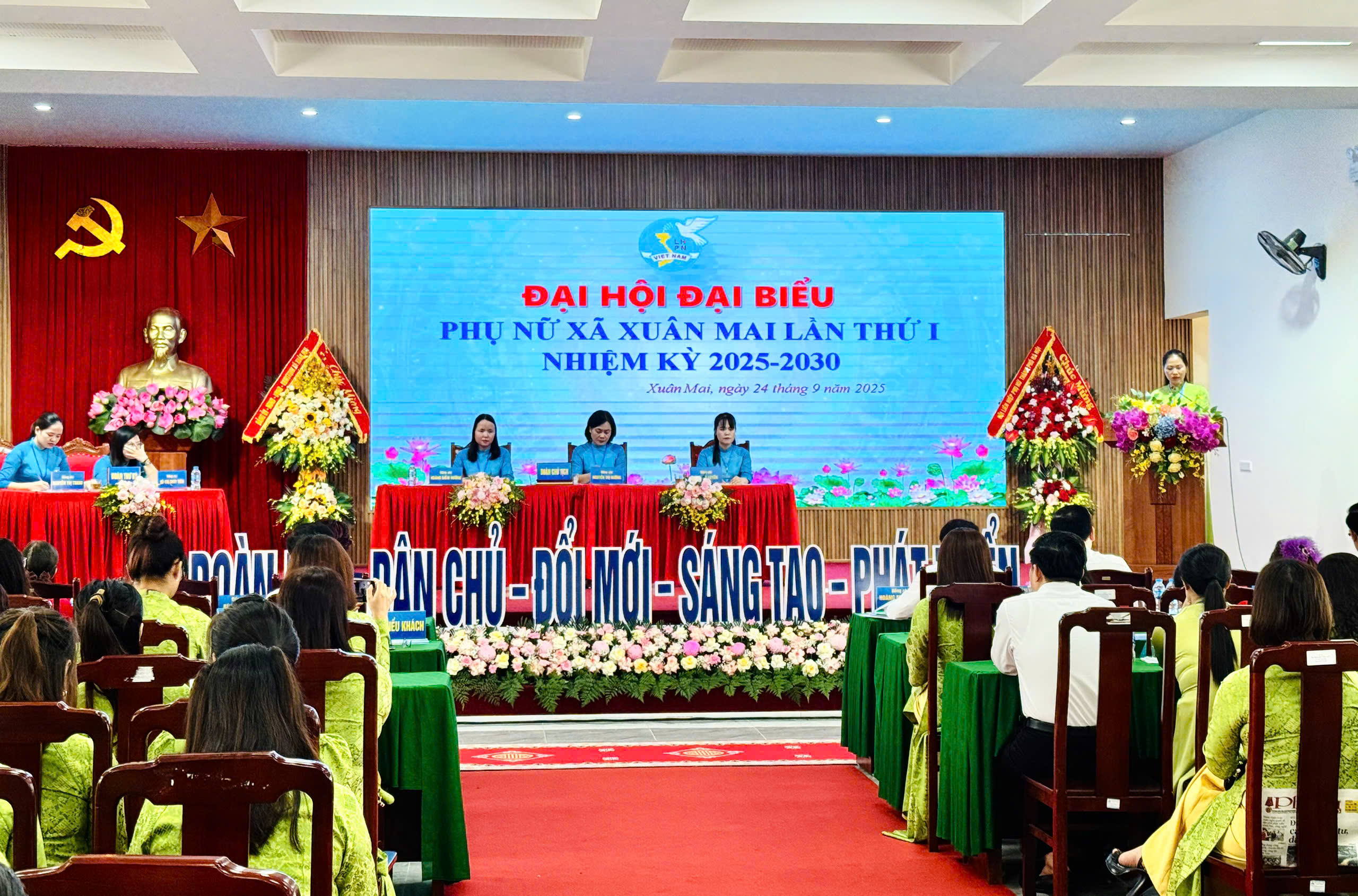 Phụ nữ Xuân Mai đoàn kết, sáng tạo, phát huy sức mạnh trong giai đoạn phát triển mới - ảnh 1