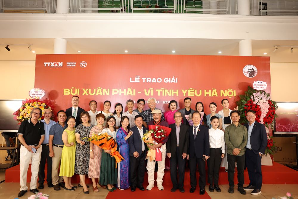 Nhạc sĩ Trần Tiến được vinh danh Giải thưởng Lớn Giải Bùi Xuân Phái- Vì tình yêu Hà Nội 2025  - ảnh 7