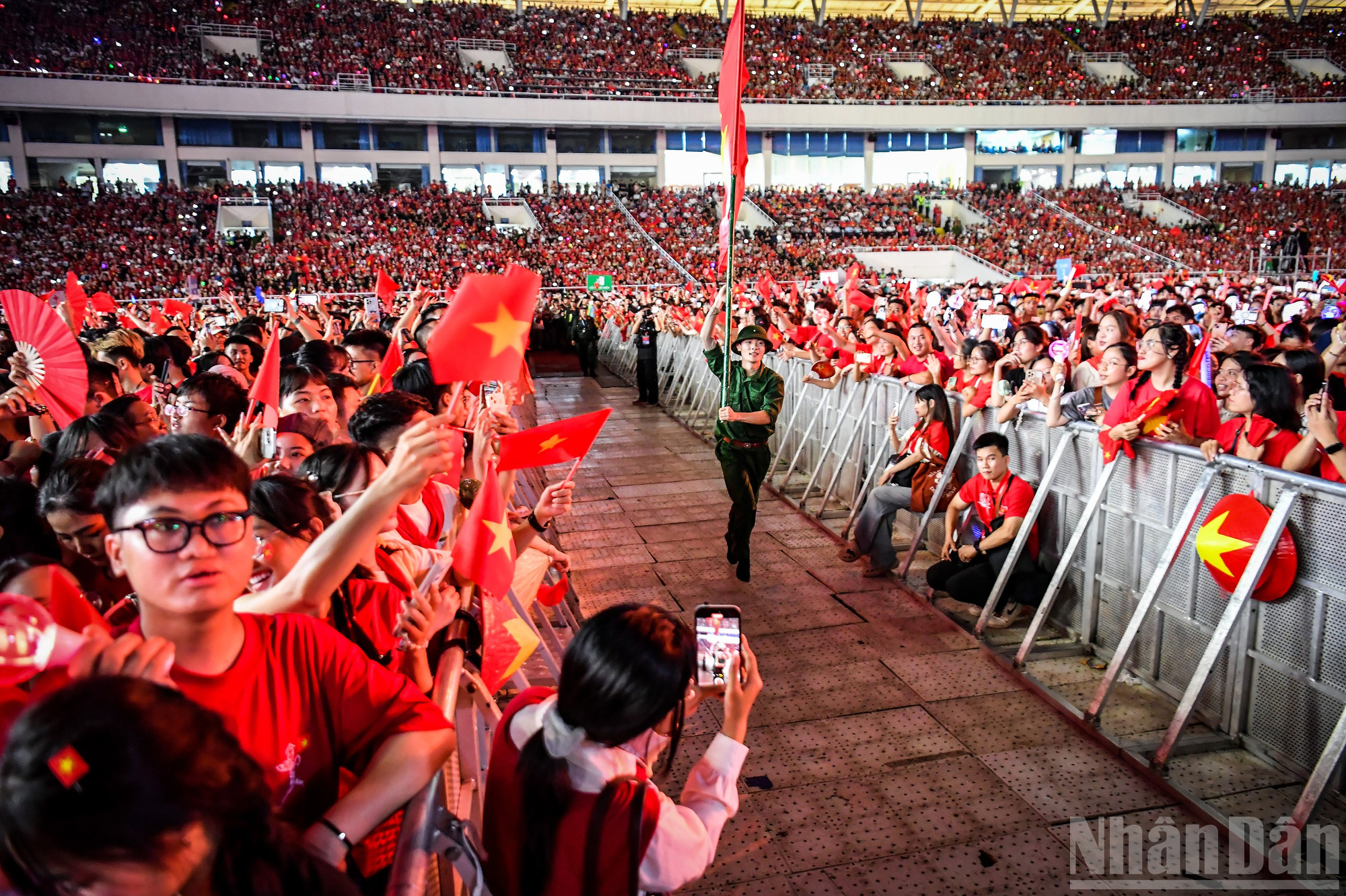 “Tổ Quốc Trong Tim: The Concert Film”, hơn cả một bộ phim đó là sứ mệnh tiếp tục lan tỏa tình yêu Tổ quốc - ảnh 7