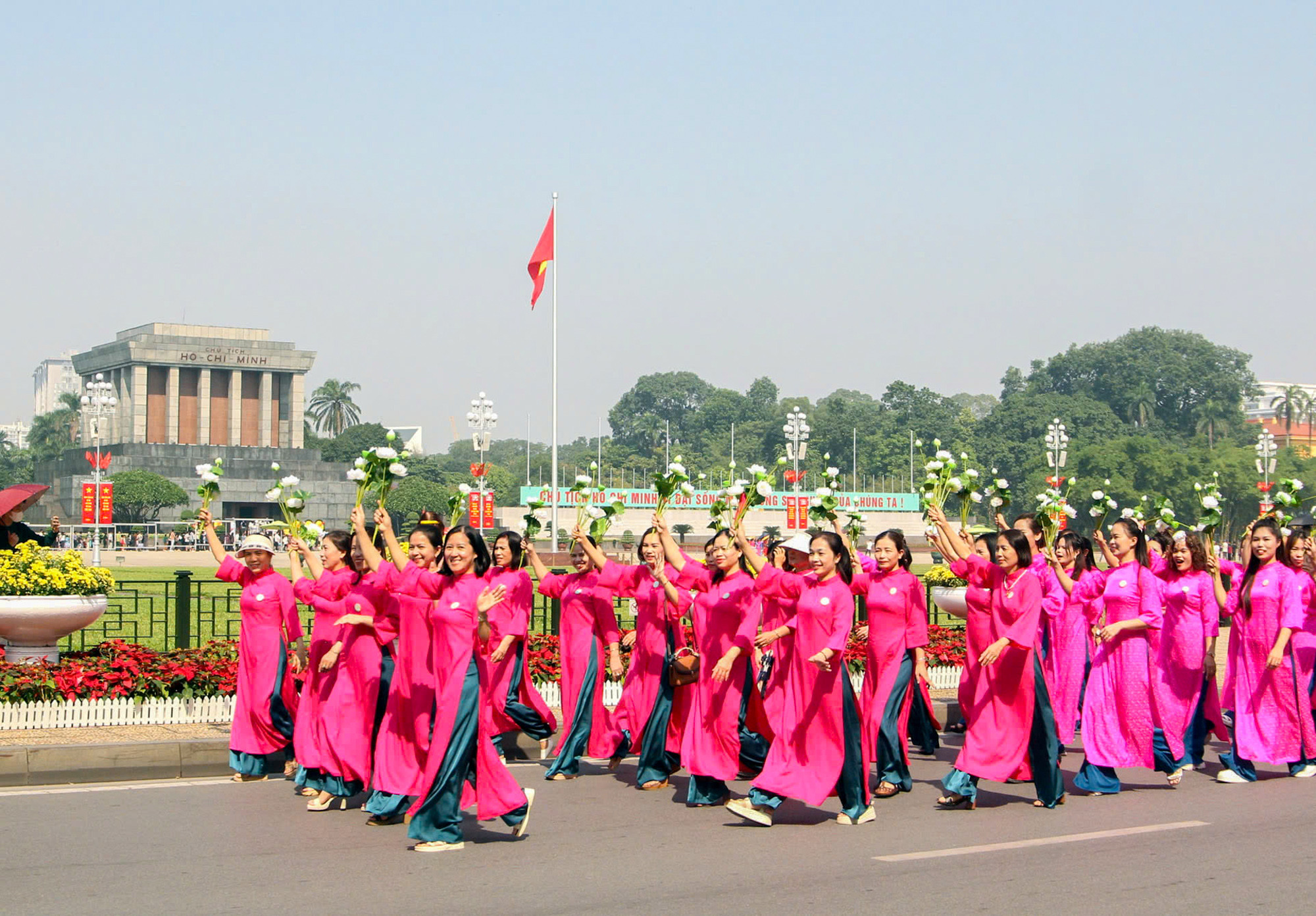 Vai trò của văn hóa được nâng lên một tầm cao mới trong Dự thảo Văn kiện Đại hội XIV của Đảng - ảnh 1