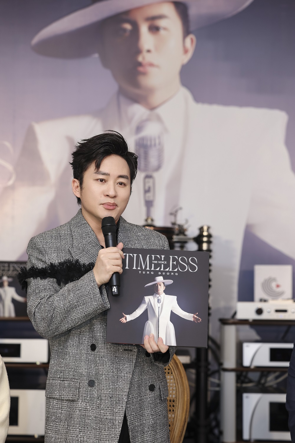 Divo Tùng Dương và hành trình trở lại với những giá trị vĩnh cửu - ảnh 1
