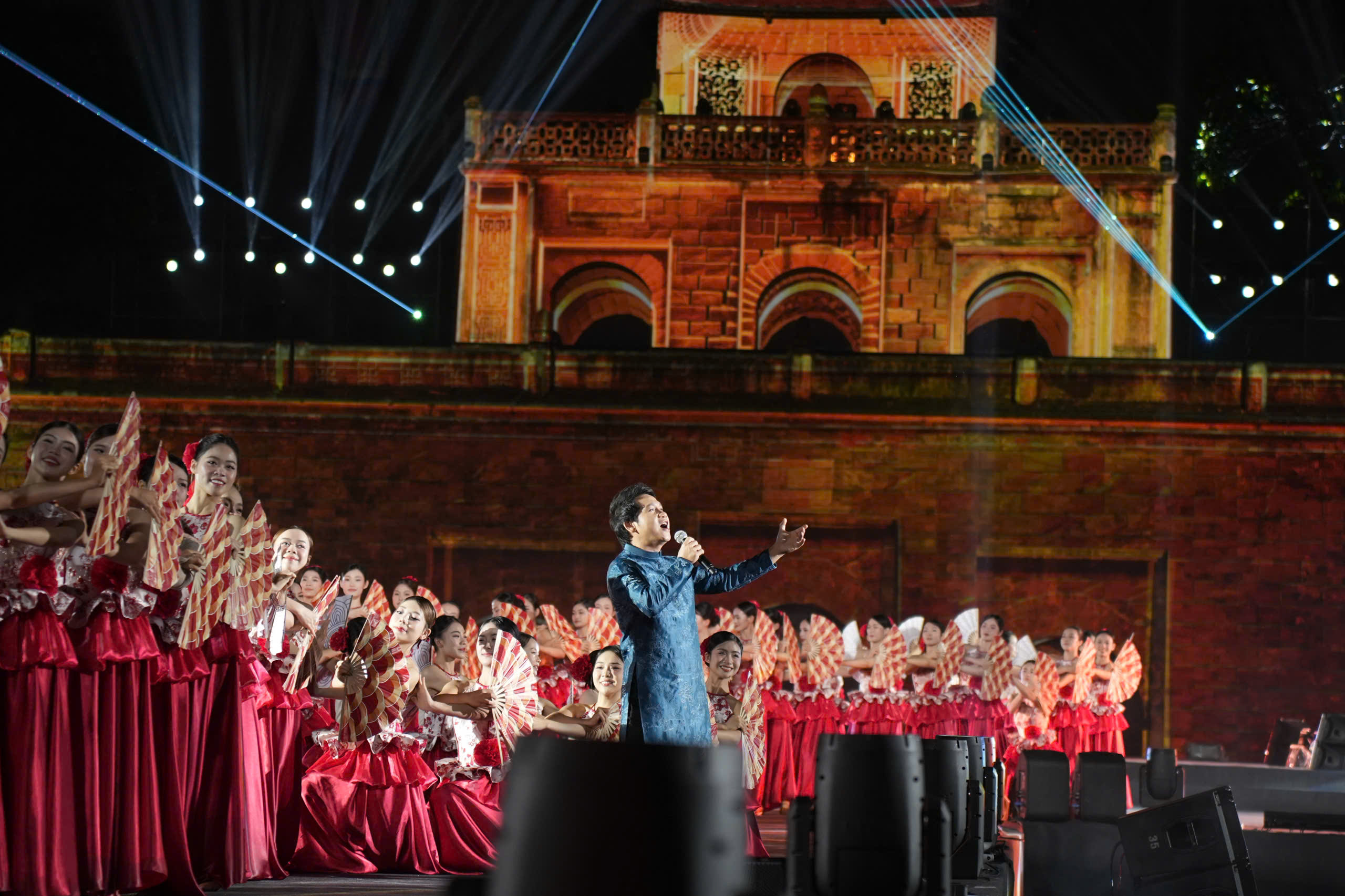 Lễ Khai mạc Festival Thăng Long - Hà Nội năm 2025 và “Bản giao hưởng di sản” rực rỡ giữa lòng Hà Nội - ảnh 9