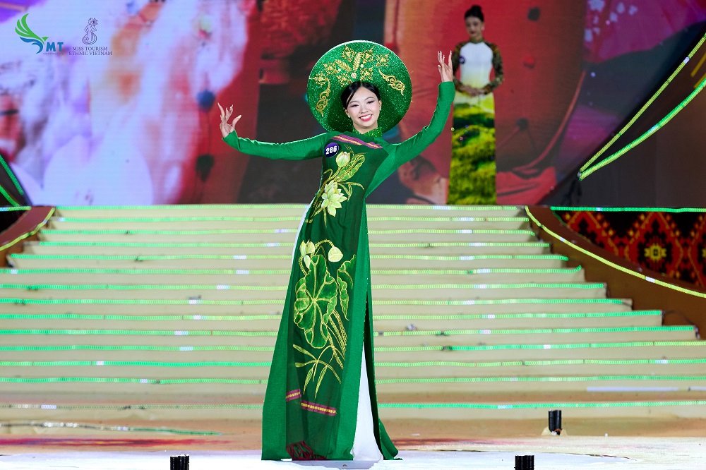 Đêm Chung Kết Hoa hậu Du lịch Dân tộc Việt Nam 2025- ngày hội sắc màu văn hóa các dân tộc Việt Nam - ảnh 7