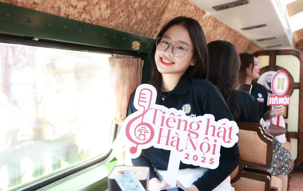 Thí sinh “Tiếng hát Hà Nội 2025” trải nghiệm hành trình văn hóa độc đáo Thăng Long – Kinh Bắc  - ảnh 5