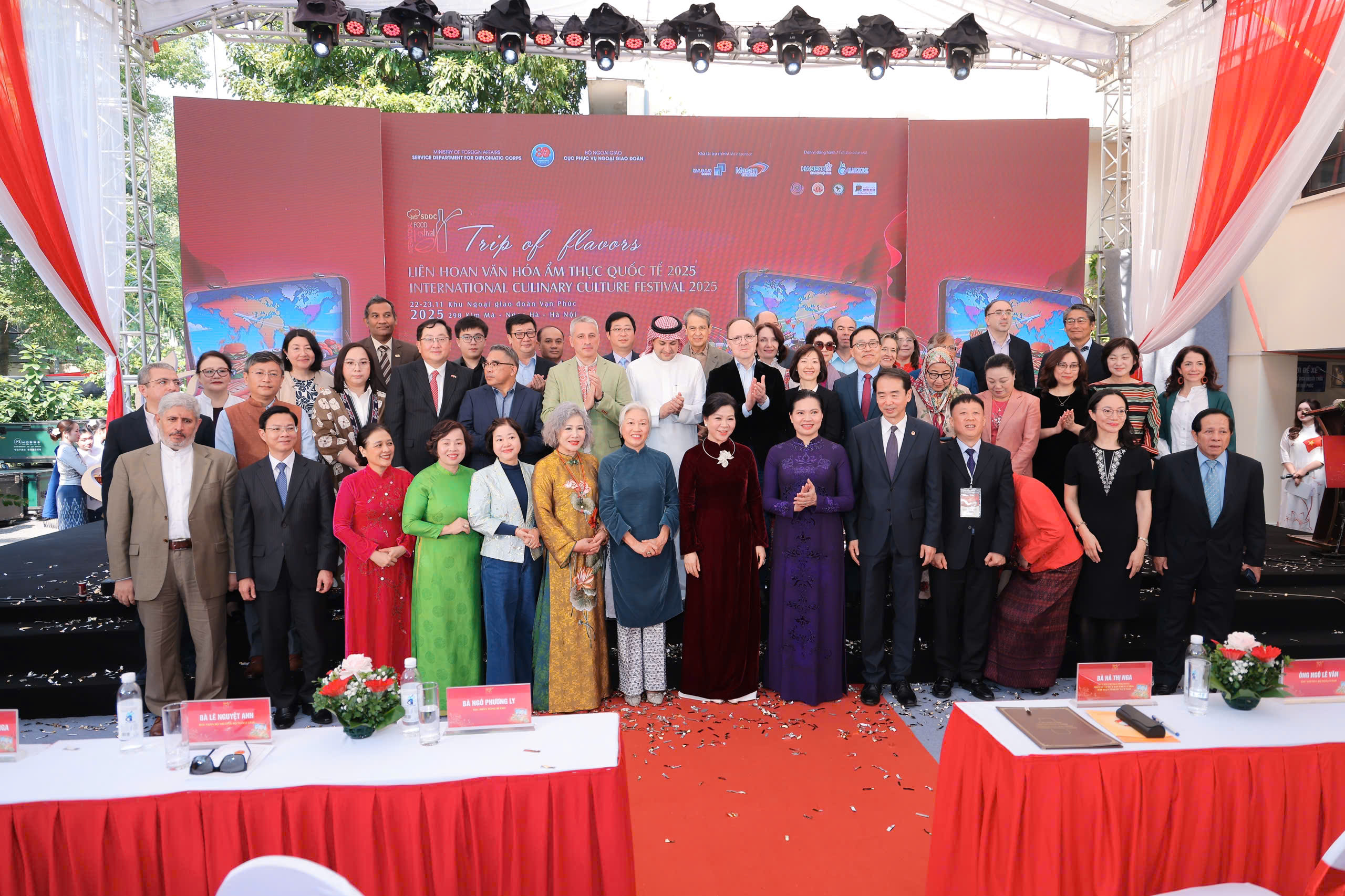 Liên hoan Văn hóa ẩm thực Quốc tế 2025 chung tay ủng hộ đồng bào miền Trung bị bão lũ - ảnh 2