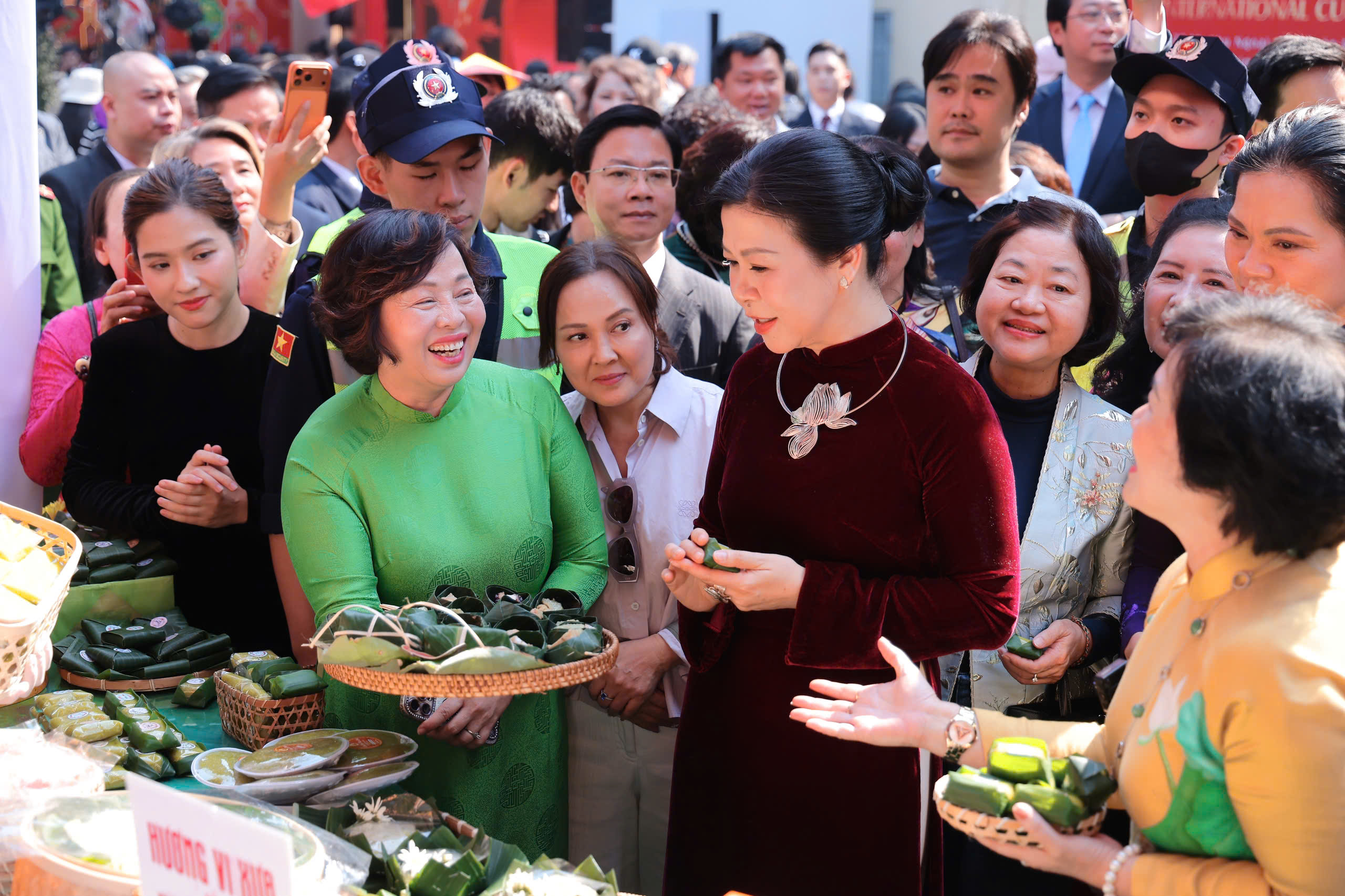 Liên hoan Văn hóa ẩm thực Quốc tế 2025 chung tay ủng hộ đồng bào miền Trung bị bão lũ  - ảnh 6