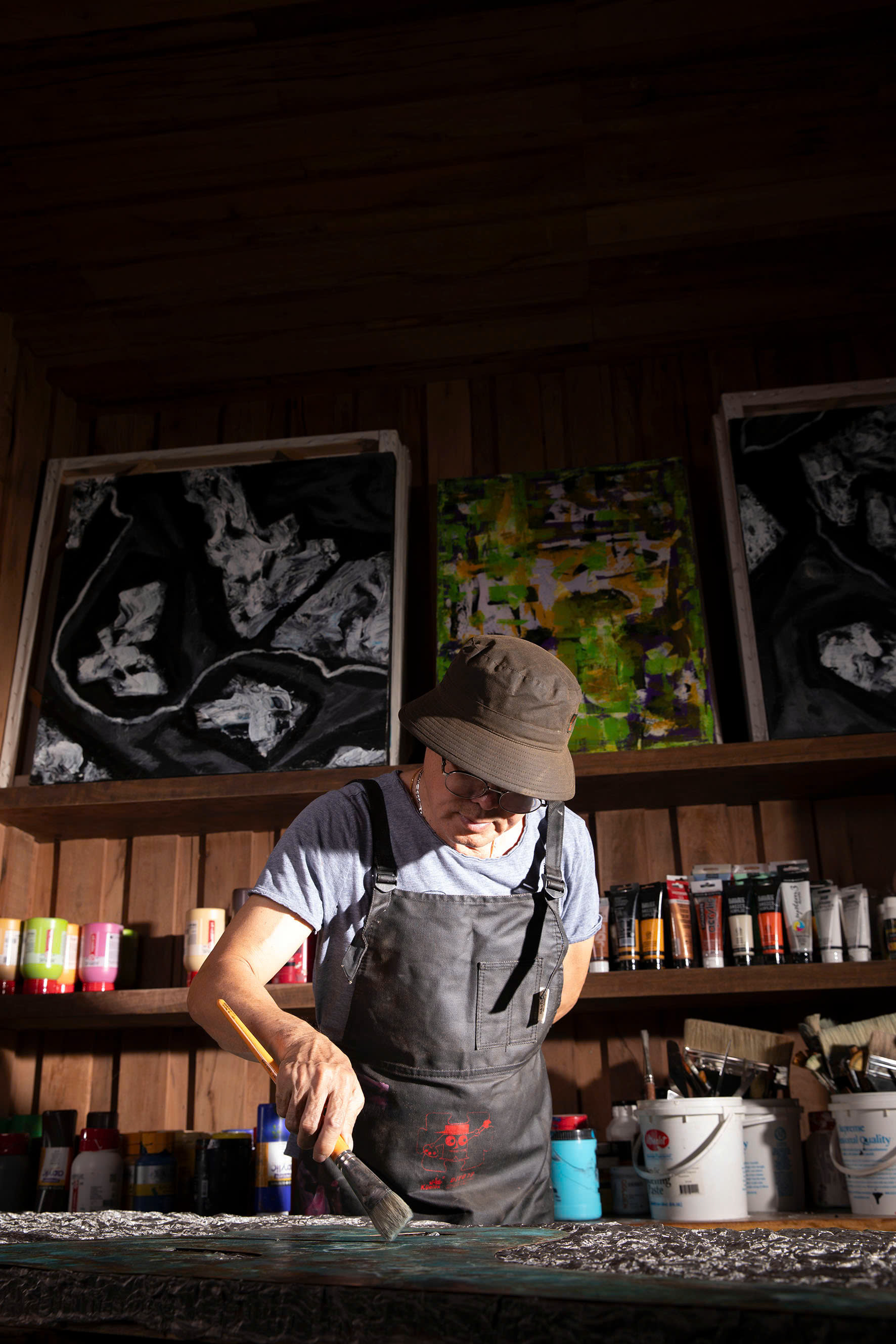 Triển lãm “Hội họa và điêu khắc Đinh Phong”- hành trình vượt giới hạn của một nghệ sĩ đặc biệt  - ảnh 1