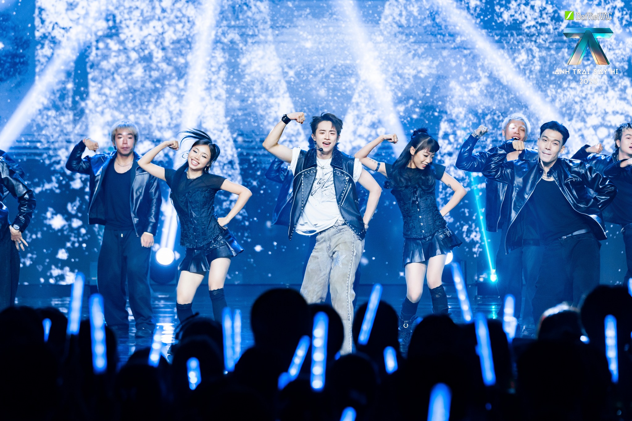 Những bản hit triệu view nào sẽ đổ bộ concert Anh Trai Say Hi 2025? - ảnh 1