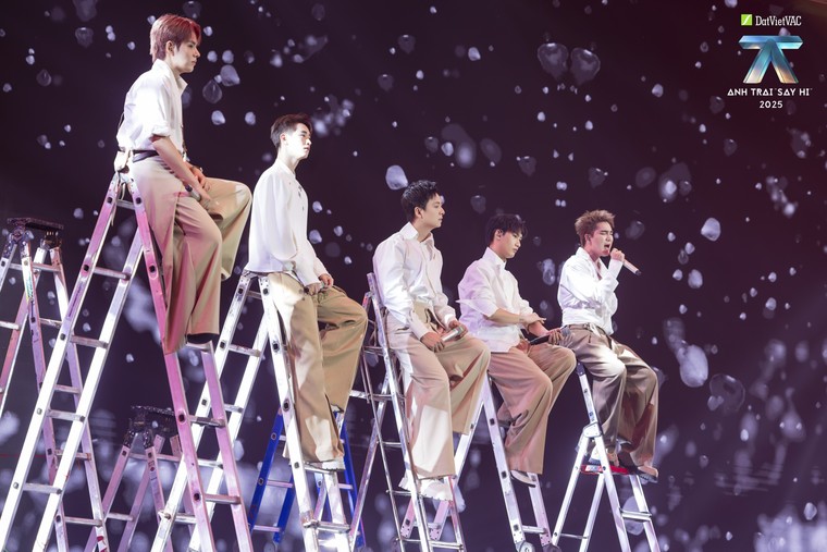 Những bản hit triệu view nào sẽ đổ bộ concert Anh Trai Say Hi 2025? - ảnh 6
