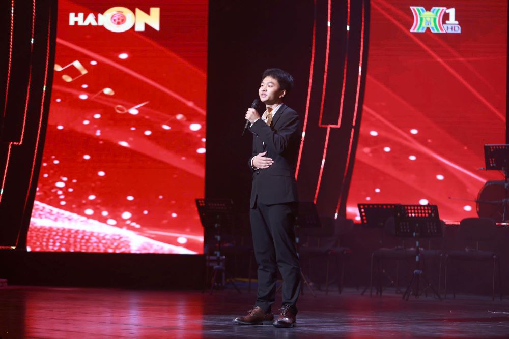 Đào Lê Phương Chi giành giải Quán quân “Tiếng hát Hà Nội” 2025 khép lại mùa giải đầy cảm xúc - ảnh 7