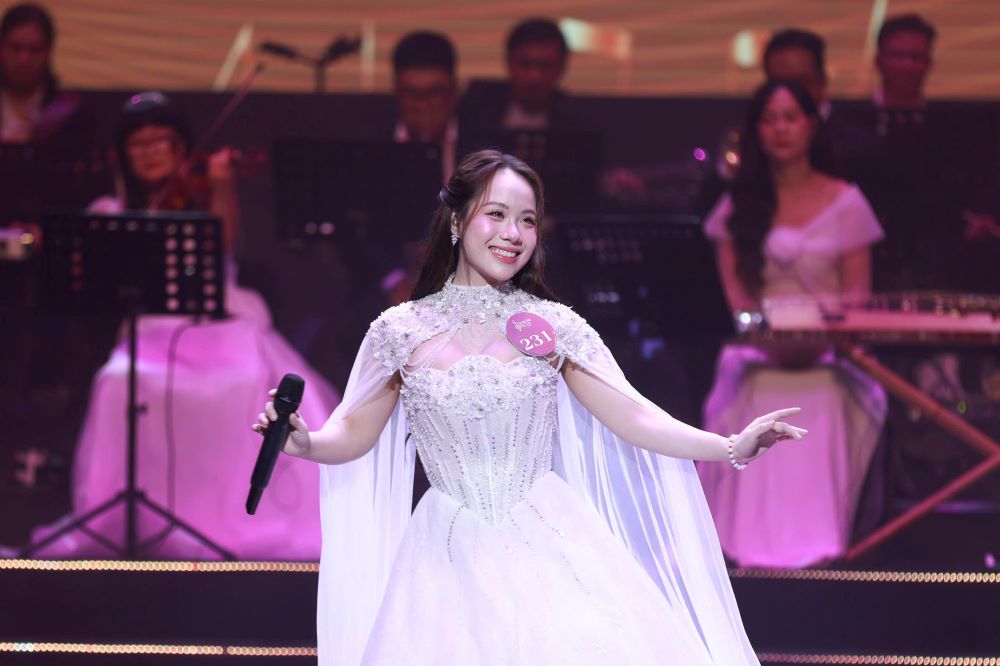 Đào Lê Phương Chi giành giải Quán quân “Tiếng hát Hà Nội” 2025 khép lại mùa giải đầy cảm xúc - ảnh 5