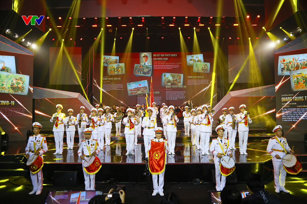 “Mệnh lệnh từ trái tim” – Bản hùng ca tri ân Quân đội nhân dân Việt Nam anh hùng - ảnh 3