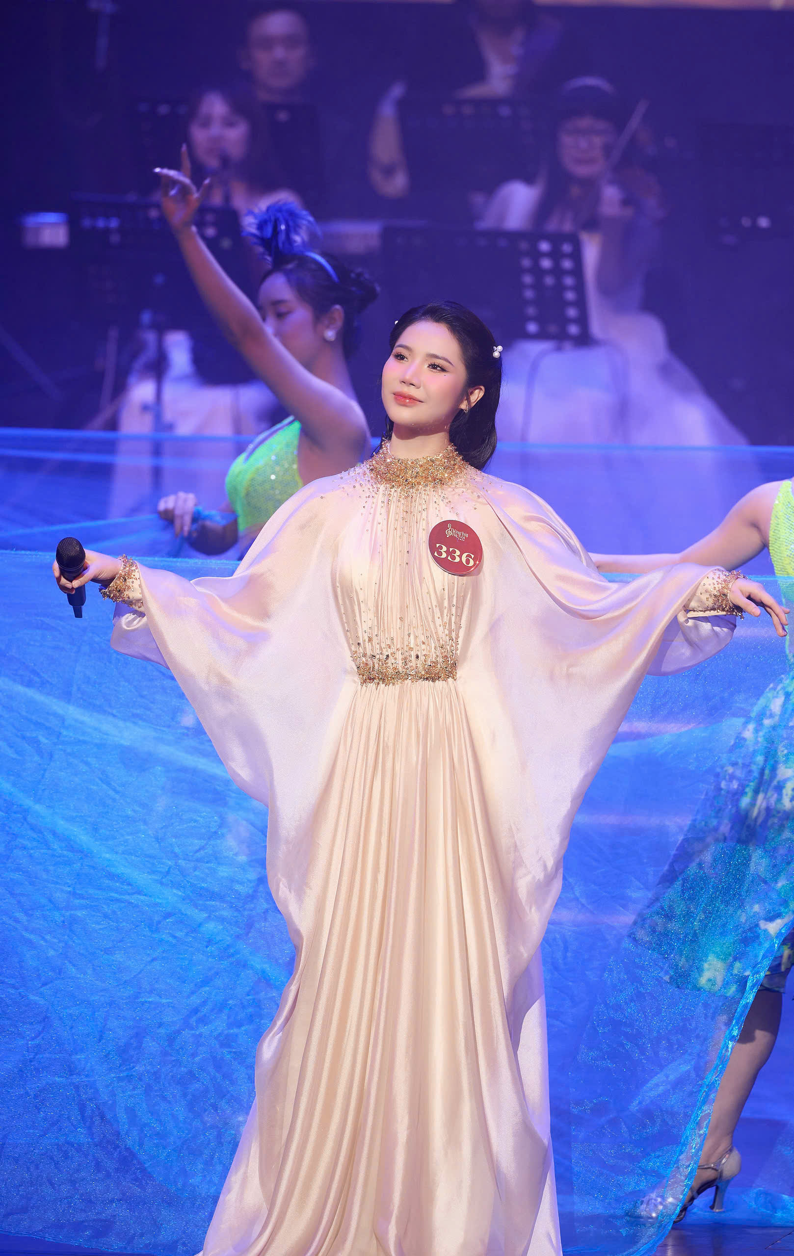 Giải Nhất dòng nhạc Thính phòng Tiếng hát Hà Nội 2025 Nguyễn Phương Anh hạnh phúc vì có “bệ đỡ” gia đình - ảnh 2