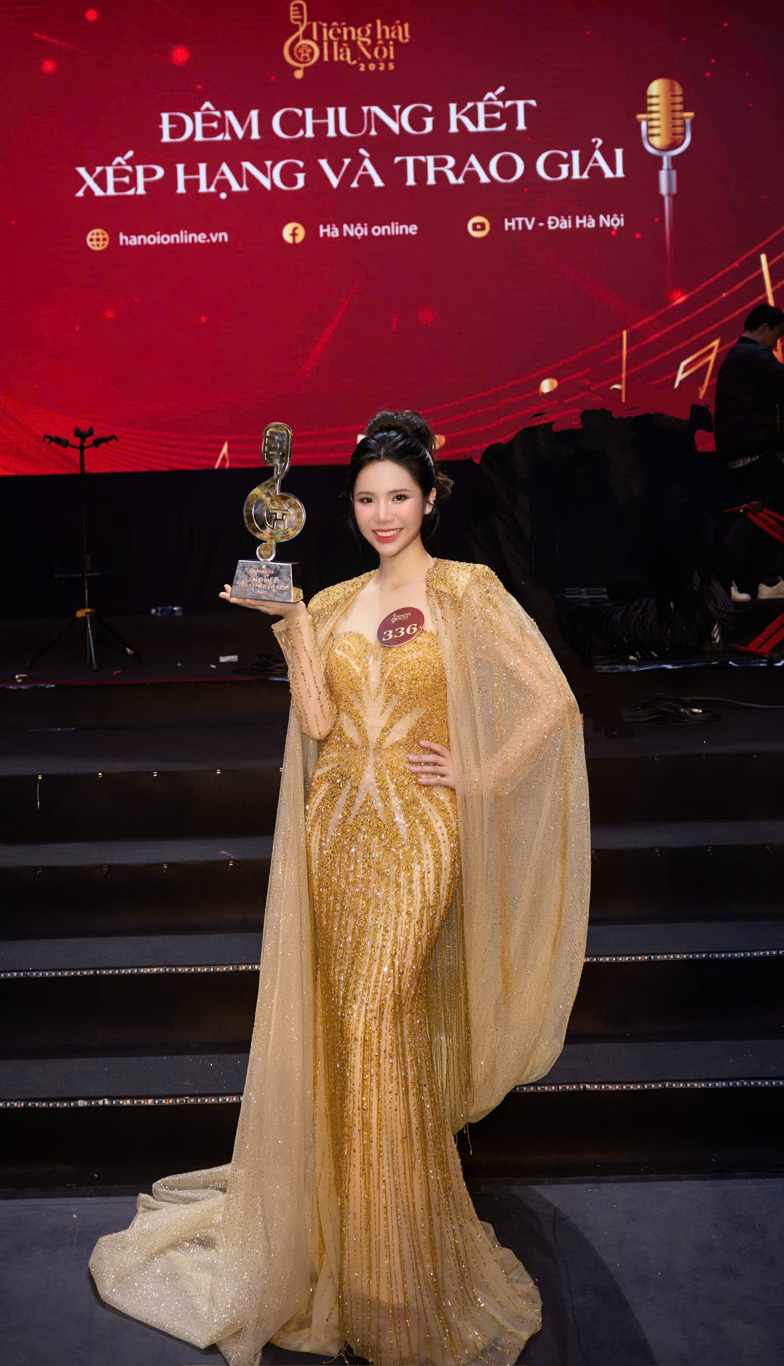 Giải Nhất dòng nhạc Thính phòng Tiếng hát Hà Nội 2025 Nguyễn Phương Anh hạnh phúc vì có “bệ đỡ” gia đình - ảnh 1