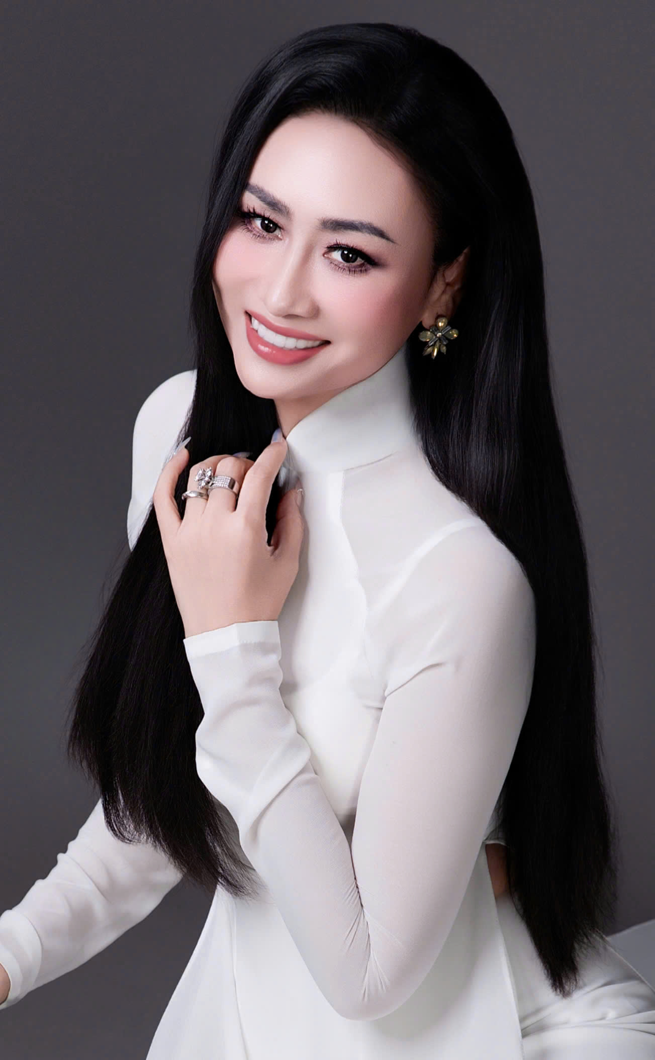 Thí sinh gây chú ý tại Miss Ocean World Business 2026 là Tiến sĩ, Nhà báo - ảnh 4