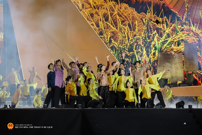 Đại hội XIV của Đảng: Xây dựng và phát triển toàn diện văn hóa và con người Việt Nam - ảnh 3