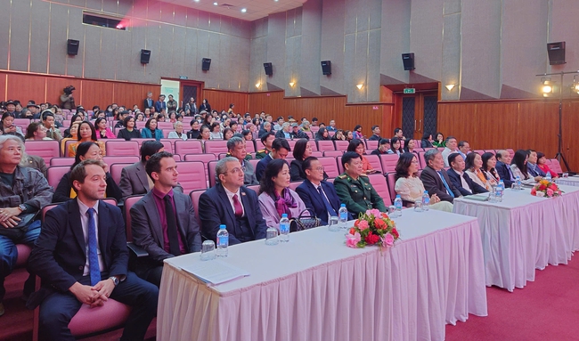 Khai mạc Chương trình chiếu phim chào mừng Đại hội XIV của Đảng - ảnh 1