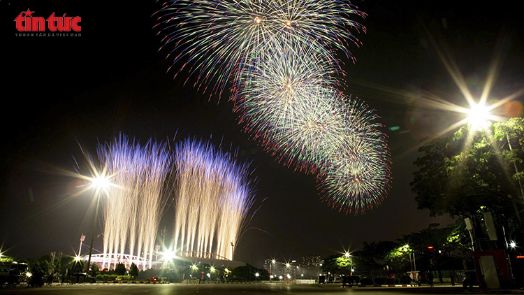 Sơ duyệt màn pháo hoa nghệ thuật quy mô lớn tại Mỹ Đình - ảnh 3