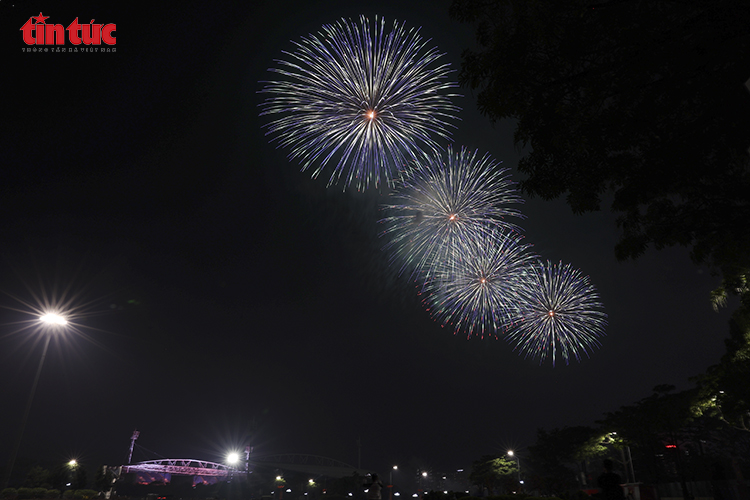 Sơ duyệt màn pháo hoa nghệ thuật quy mô lớn tại Mỹ Đình - ảnh 7