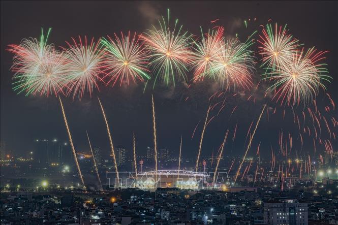 Mãn nhãn màn tổng duyệt pháo hoa chào mừng Đại hội XIV của Đảng - ảnh 3