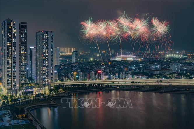 Mãn nhãn màn tổng duyệt pháo hoa chào mừng Đại hội XIV của Đảng - ảnh 4