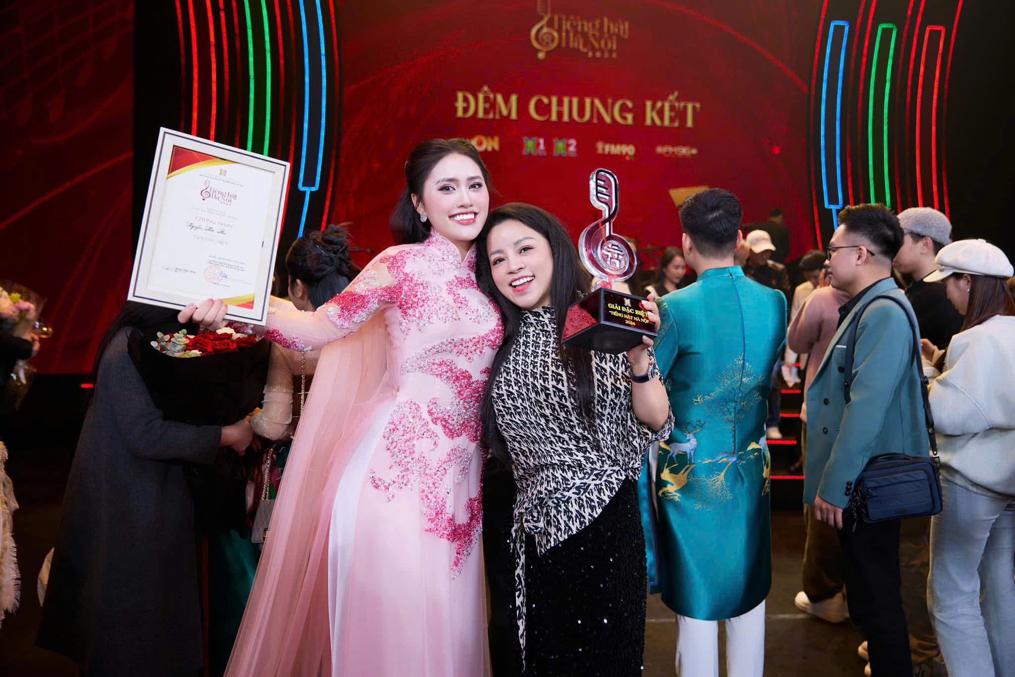 Học trò Mộc An ra album đầu tay, NSƯT Lan Anh dặn: Con đường nghệ thuật còn nhiều chông gai - ảnh 4