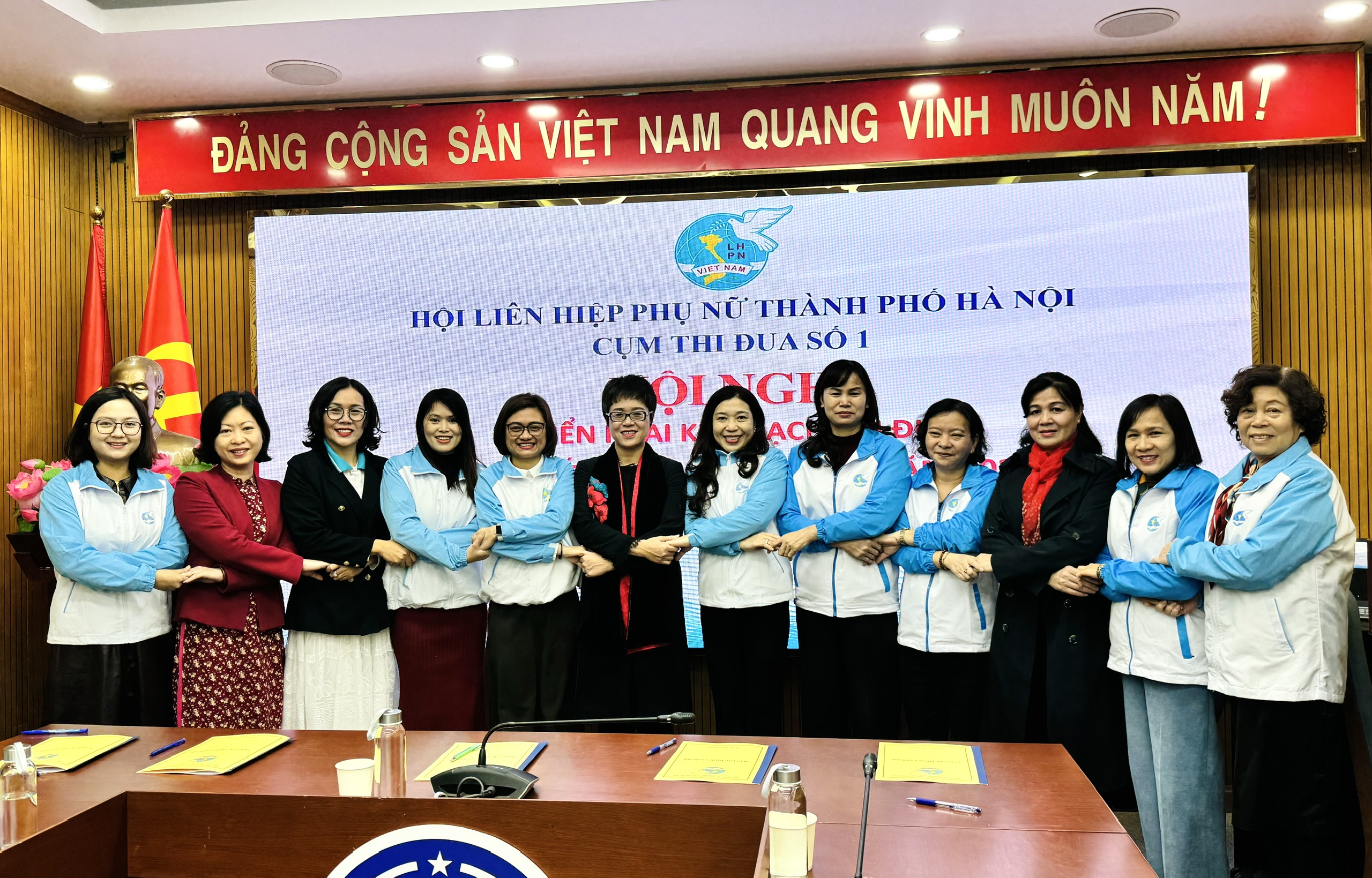 Cụm thi đua số 01 Hội LHPN TP Hà Nội: Đoàn kết, sáng tạo, quyết tâm hoàn thành xuất sắc nhiệm vụ năm 2026 - ảnh 7