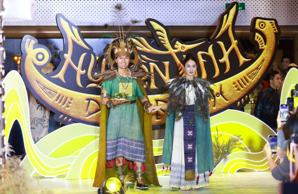 Hơn cả một bộ phim, “Huyền tình Dạ Trạch”- phim điện ảnh đầu tiên khai thác về thời kỳ Việt cổ trở thành một dấu ấn văn hóa  - ảnh 9