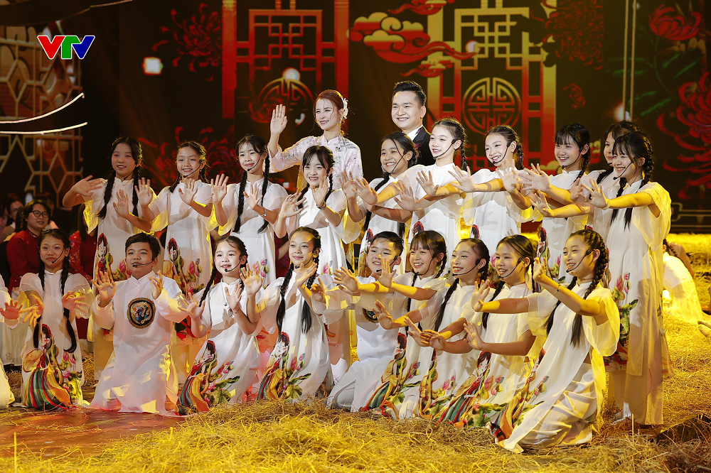 “Gió và tình yêu thổi trên đất nước tôi”- hành trình của niềm tin và sức mạnh Việt Nam  - ảnh 6