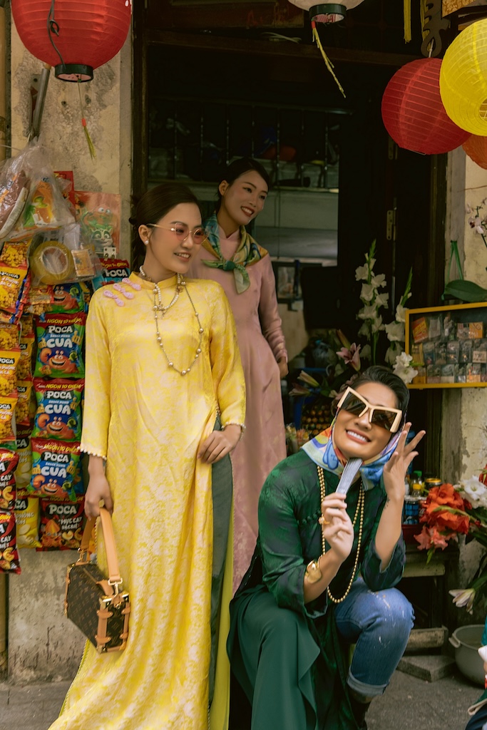 Dàn sao Việt diện áo dài gấm lụa của Cao Minh Tiến rộn ràng đón Xuân mới - ảnh 7