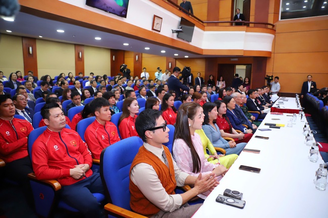 Thủ tướng đề nghị ngành Văn hóa, Thể thao và Du lịch triển khai quyết liệt 9 nhóm nhiệm vụ trọng tâm năm 2026 - ảnh 2