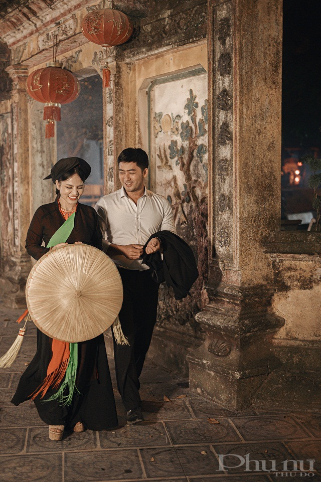 &igrave;nh ảnh liền chị, liền anh v&agrave; hội l&agrave;ng Quan họ sống động trong MV