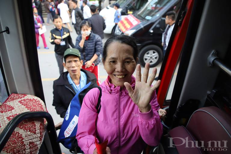 Chuyến xe yêu thương” không chỉ dành cho người bệnh đang điều trị tại bệnh viện K mà chương trình sẽ cùng chung tay chia sẻ với bệnh nhân điều trị tại 10 Bệnh viện trên địa bàn thành phố Hà Nội: Bệnh viện K, Bệnh Viện 103, Viện Huyết học và Truyền máu Trung ương, Bệnh viện Nhi Trung Ương, Bệnh viện Bạch Mai, Bệnh viện Việt Đức, Bệnh viện Ung Bướu Hà Nội, Bệnh viện Nội Tiết, Bệnh viện Tai Mũi Họng, Bệnh viện Tim Hà Nội.