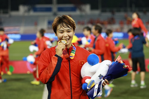 Hải Yến: người h&ugrave;ngcủa b&oacute;ng đ&aacute; nữ Việt Nam