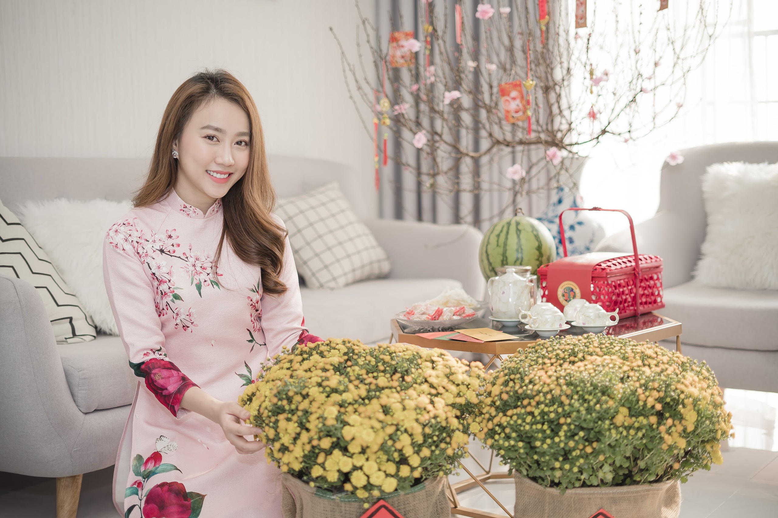 Hồng Loan đ&atilde; c&oacute; một năm th&agrave;nh c&ocirc;ng với m&agrave;n ảnh