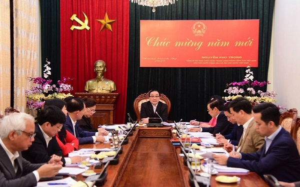 B&iacute; thư Th&agrave;nh ủy H&agrave; Nội Ho&agrave;ng Trung Hải chủ tr&igrave; cuộc họp.